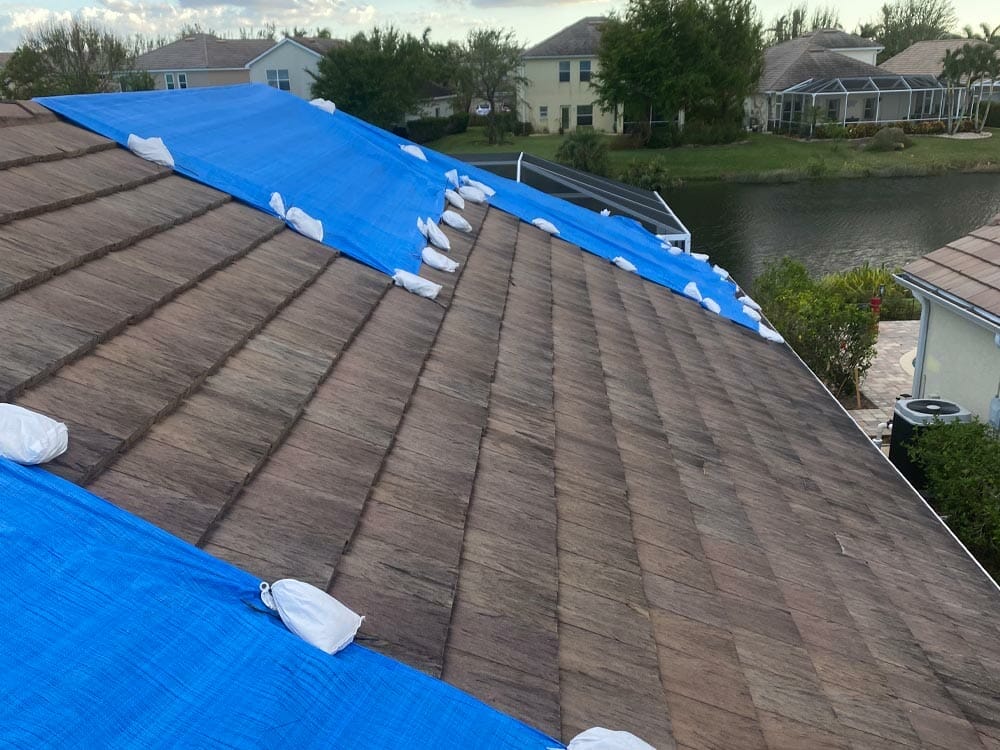 Naperville and Aurora - roof repair services